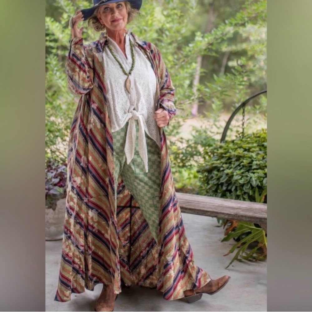 NWT Jaded Gypsy Fade Away Distressed Dress
Duster S/M